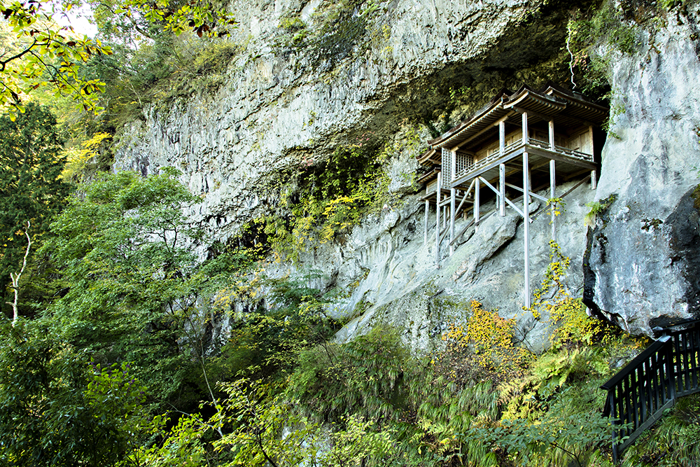 6089 国宝三徳山投入堂 ©鳥取県